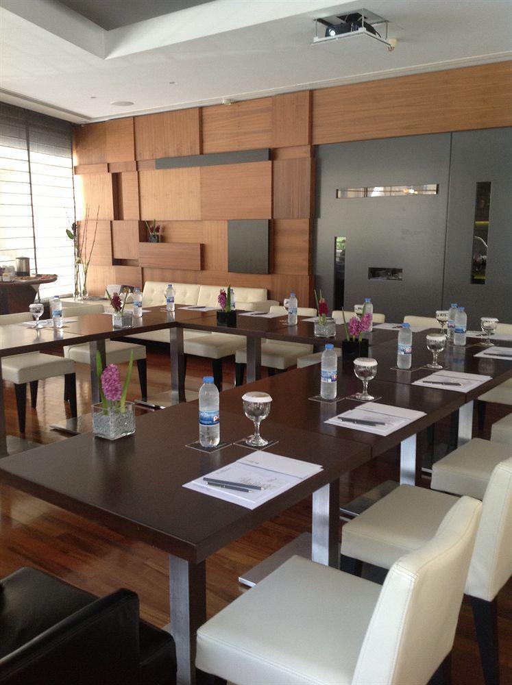 Parktower Suites Beirut Exterior foto